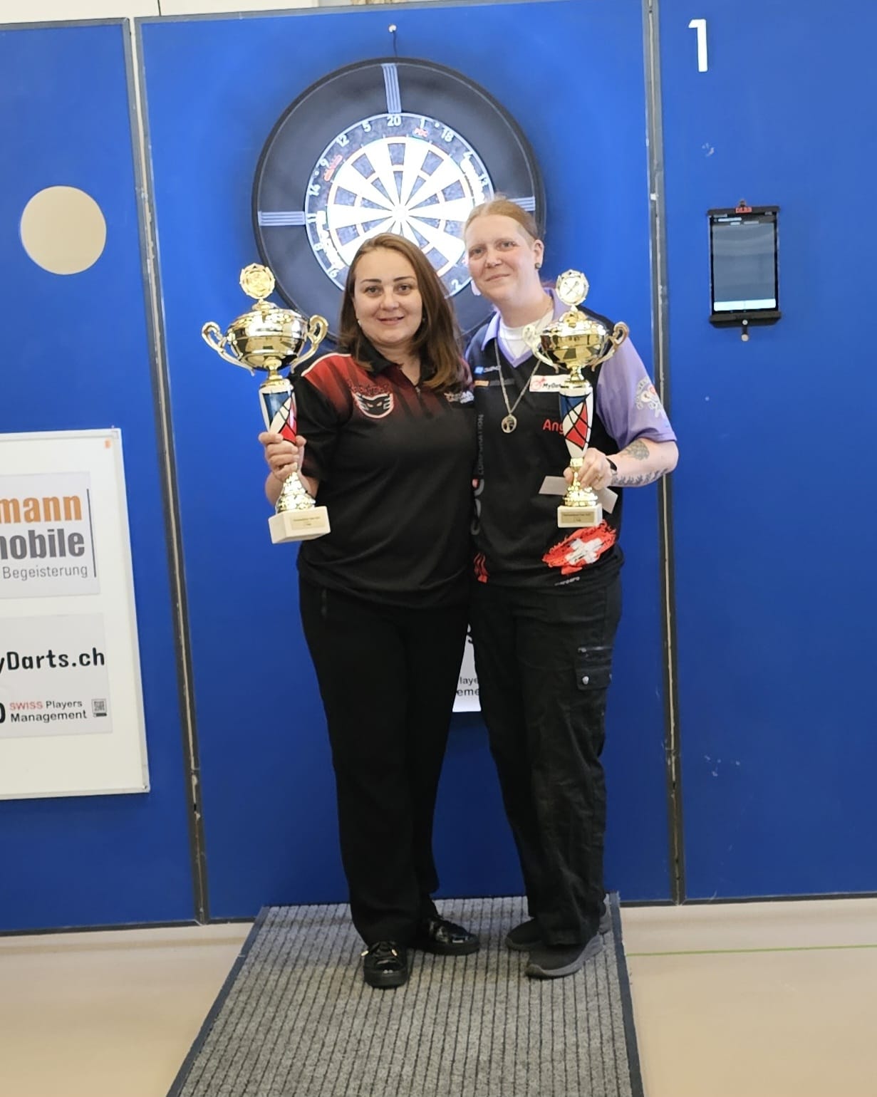 Gelterkinden Open 2024 - Damen: Siegerin Karina Känzig und Finalistin Angela Heinrich